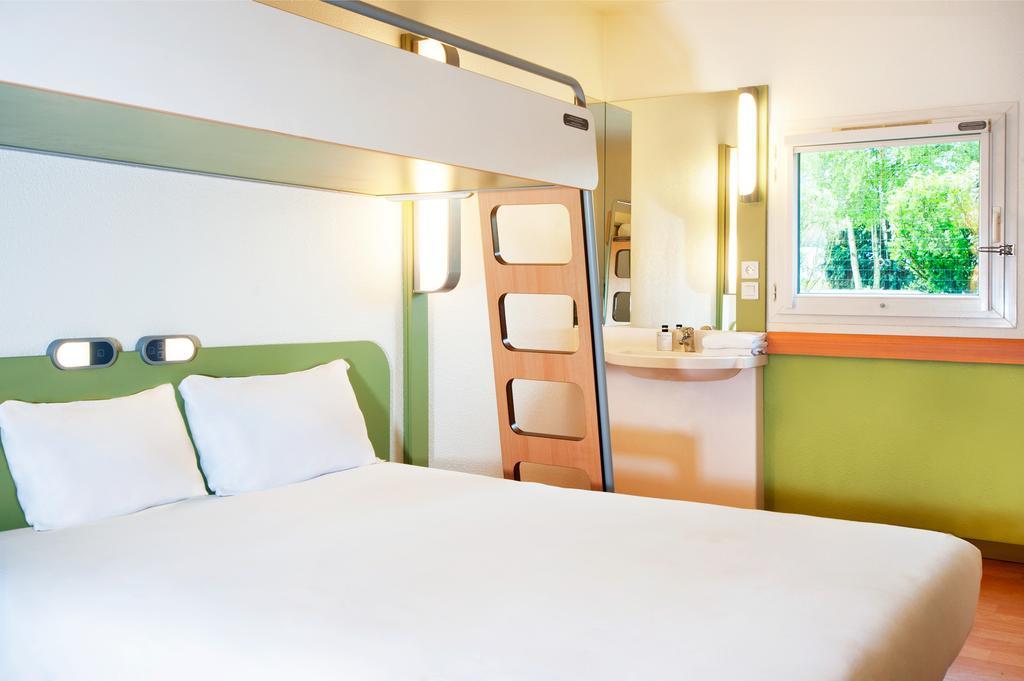 Ibis Budget Flers Grands Champs Екстер'єр фото