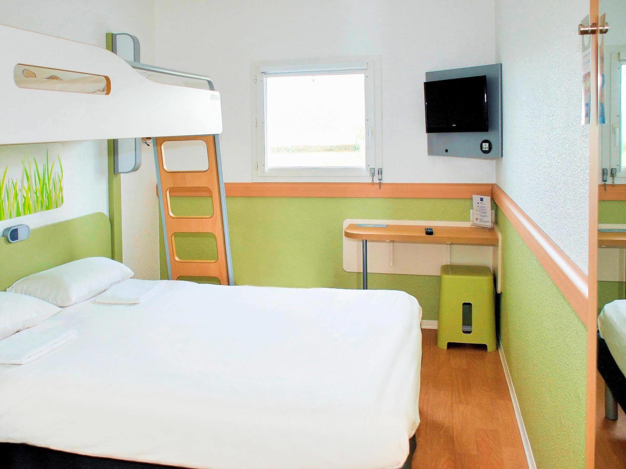 Ibis Budget Flers Grands Champs Екстер'єр фото